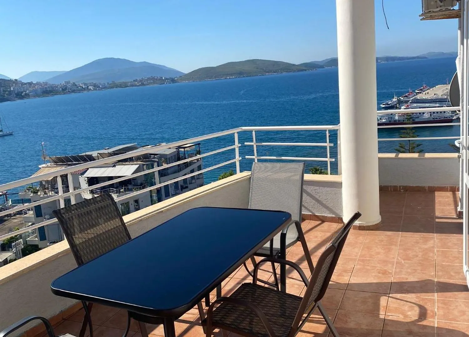 Seaview Saranda Apartment
