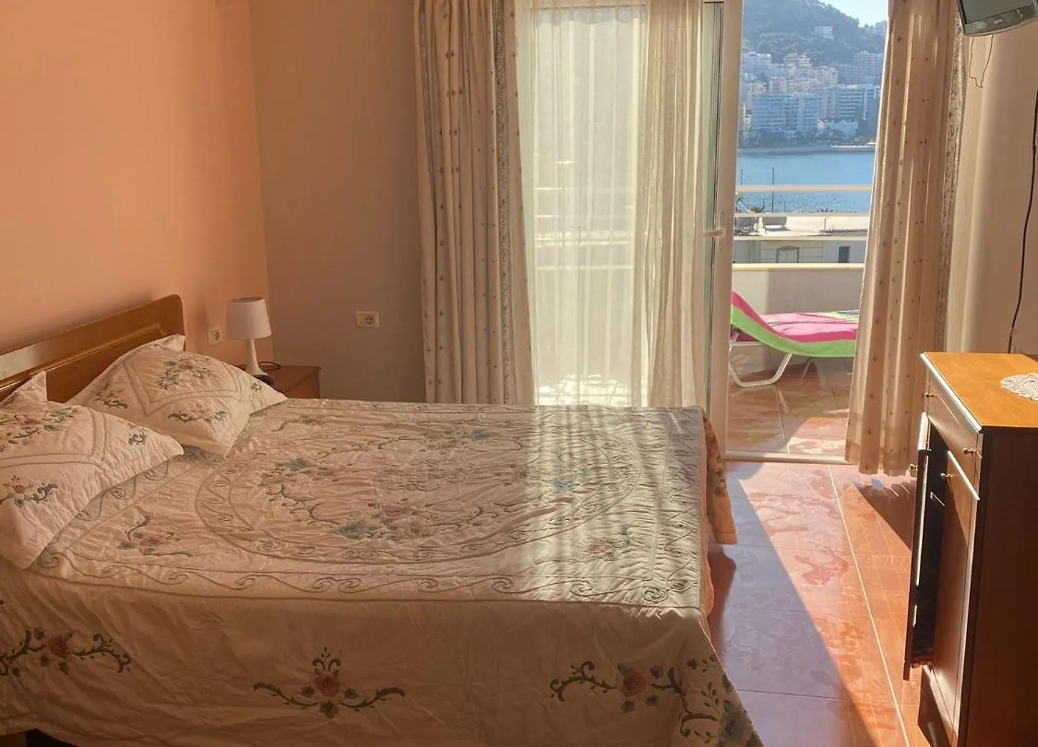 Seaview Saranda Apartment